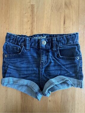 CAT & JACK SUPER STRETCH SHORTS